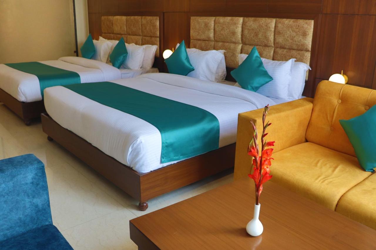 רישיקש Green Hotel - Behind Parmarth Niketan מראה חיצוני תמונה