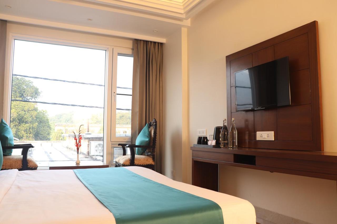 רישיקש Green Hotel - Behind Parmarth Niketan מראה חיצוני תמונה