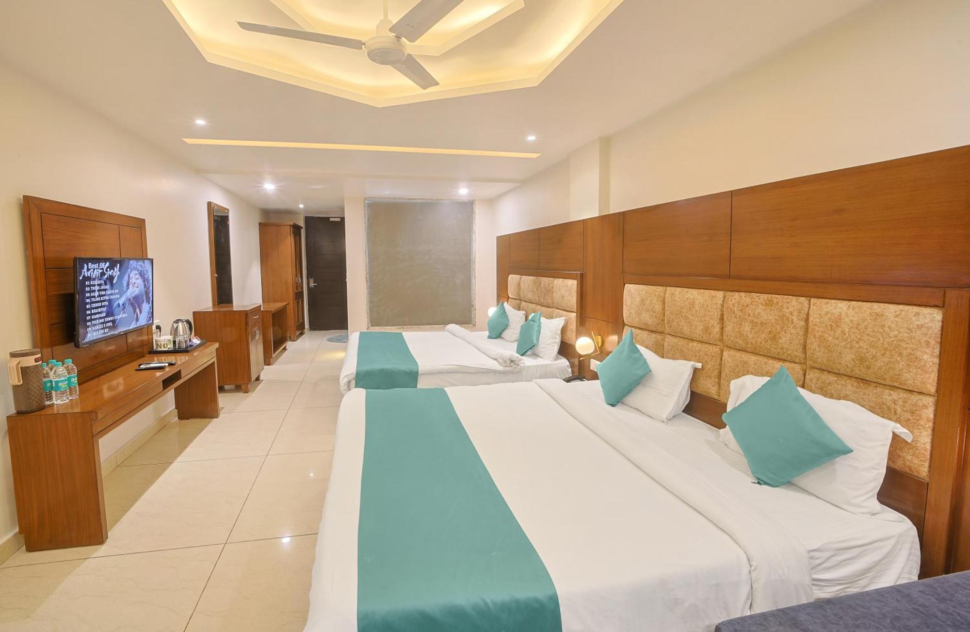 רישיקש Green Hotel - Behind Parmarth Niketan מראה חיצוני תמונה