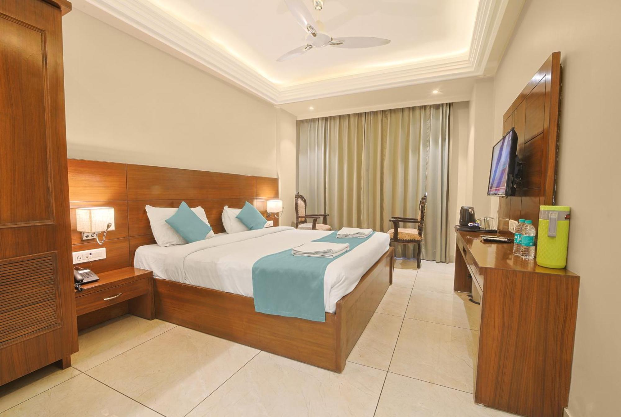רישיקש Green Hotel - Behind Parmarth Niketan מראה חיצוני תמונה