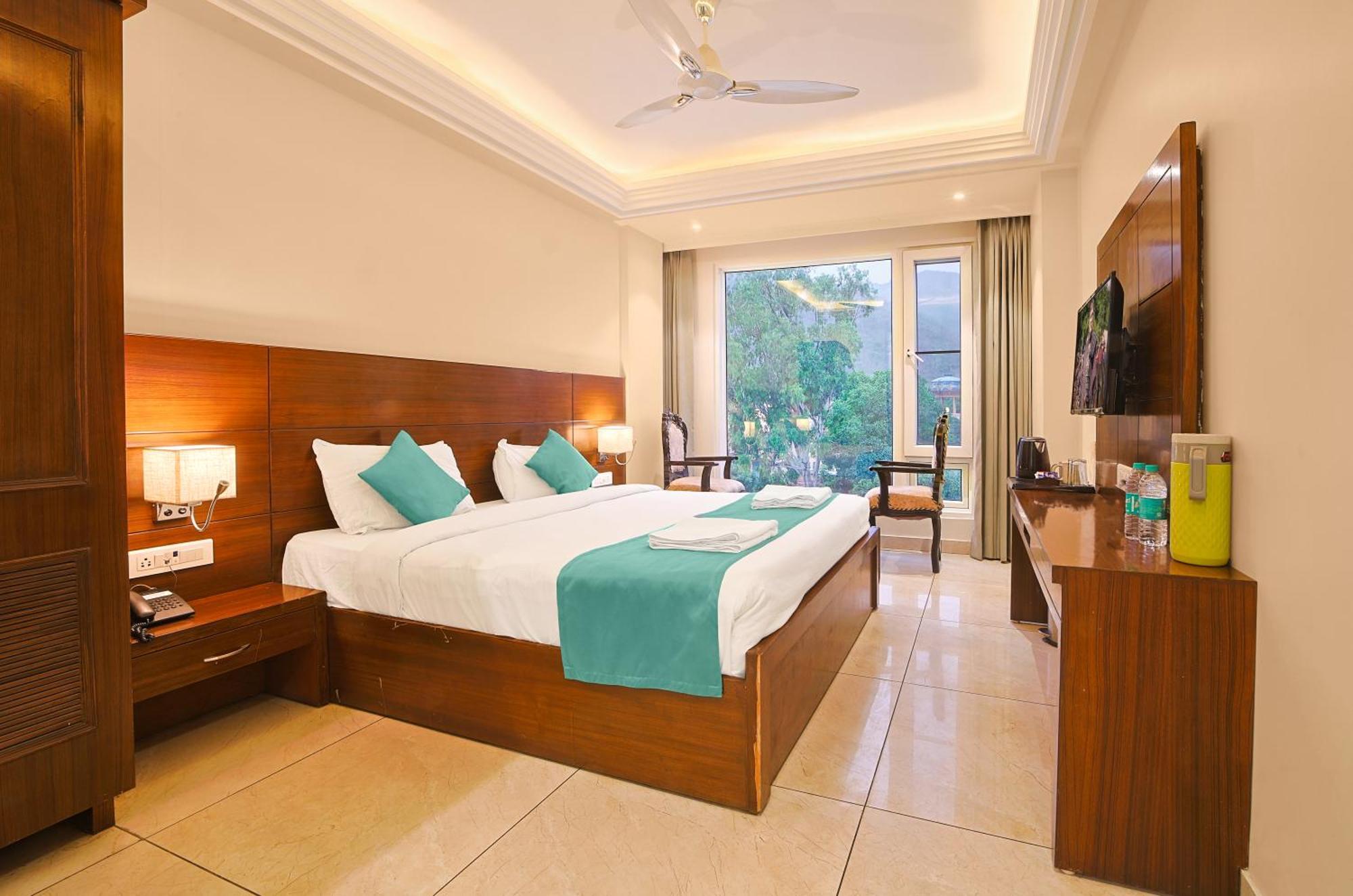 רישיקש Green Hotel - Behind Parmarth Niketan מראה חיצוני תמונה
