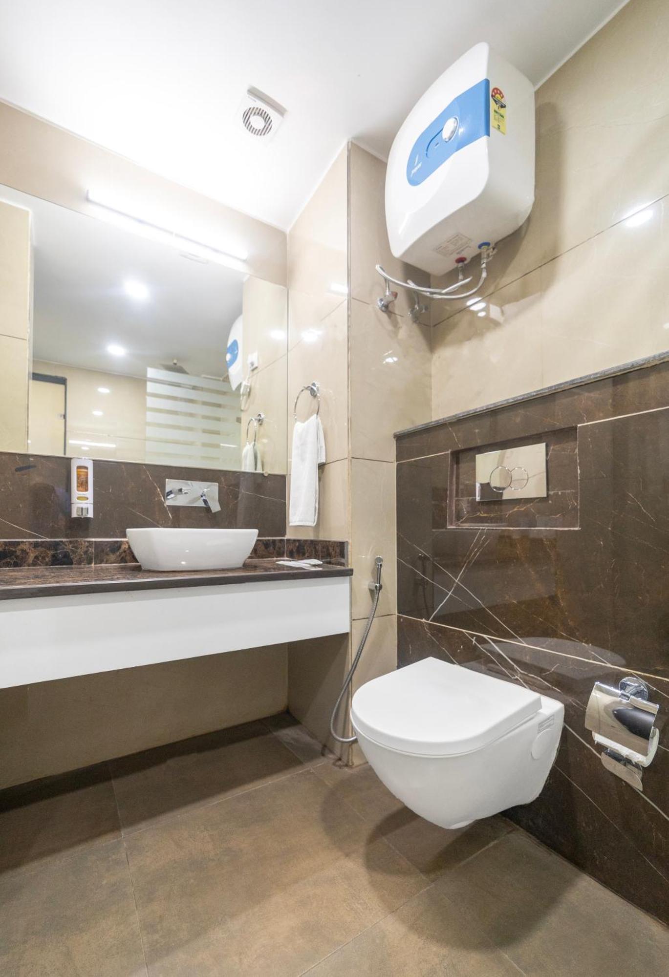 רישיקש Green Hotel - Behind Parmarth Niketan מראה חיצוני תמונה