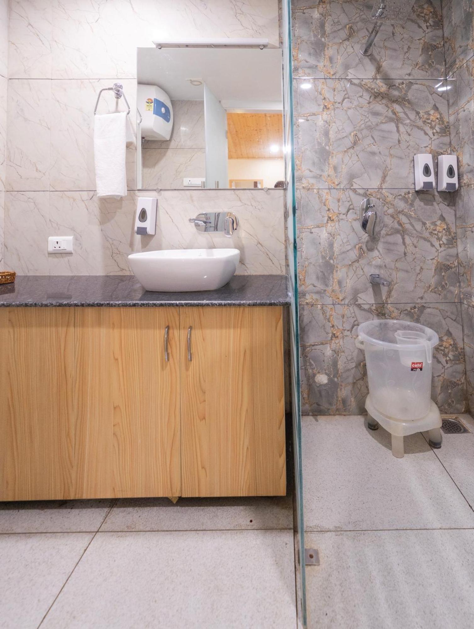 רישיקש Green Hotel - Behind Parmarth Niketan מראה חיצוני תמונה